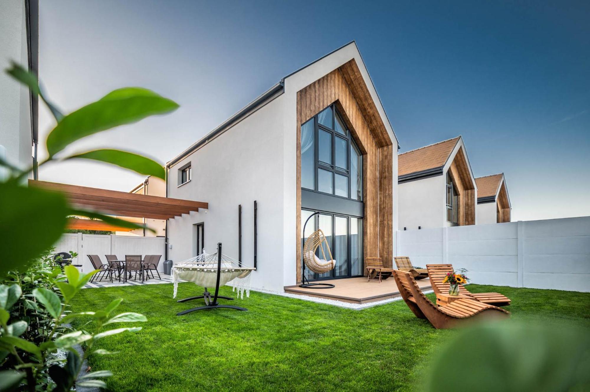 Olivina Park Spa - Domki Z Dostepem Do Krytego Basenu, Saun, Wyzywienia I Atrakcji Dla Dzieci Niechorze Bagian luar foto